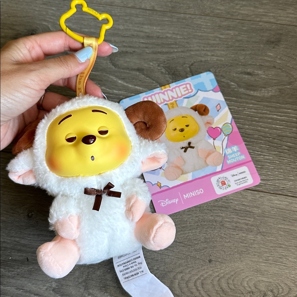 Mini so Winnie the Pooh blind box. Sheep